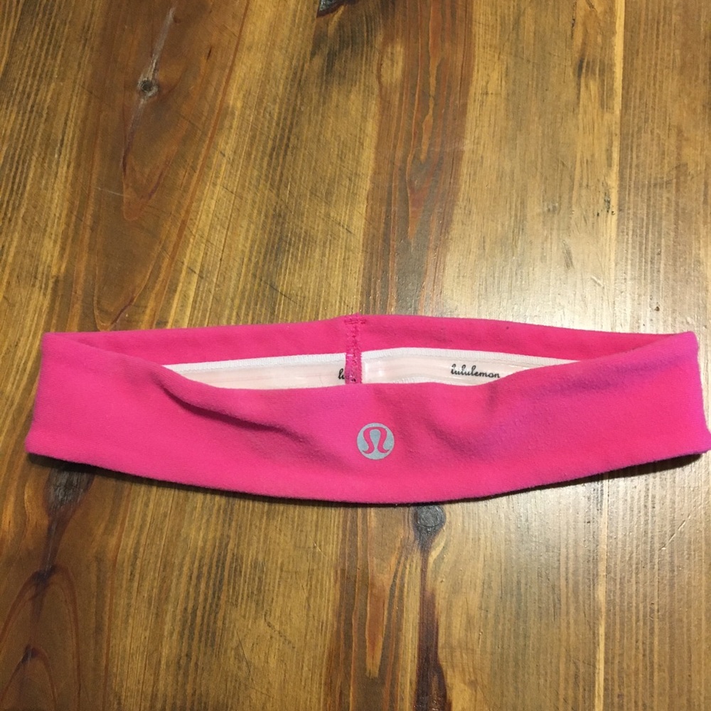 Lululemon pink headband flyaway tamer